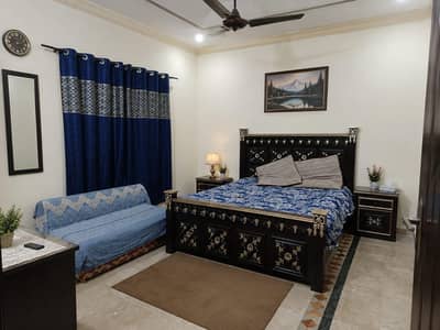 bed side table with matres