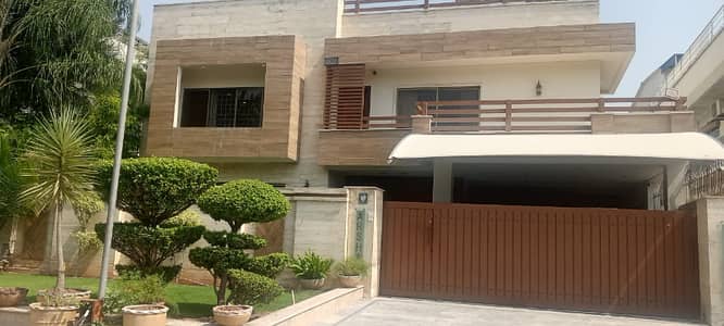 Ground Portion For Rent In F-11/3