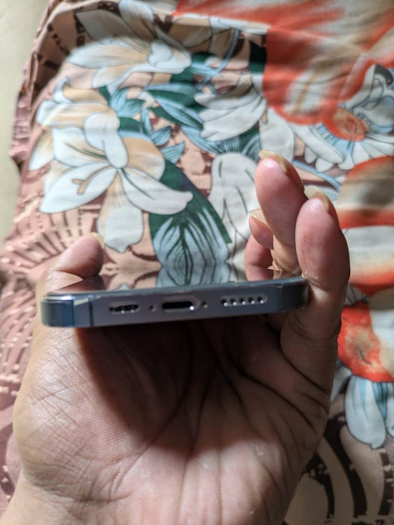 Apple iPhone 13 Pro 3