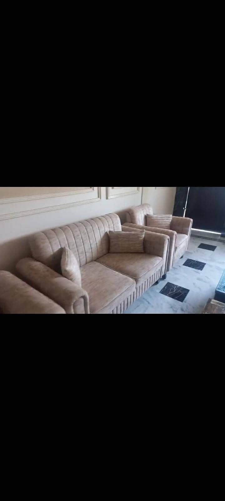 7 Sit Sofa 0