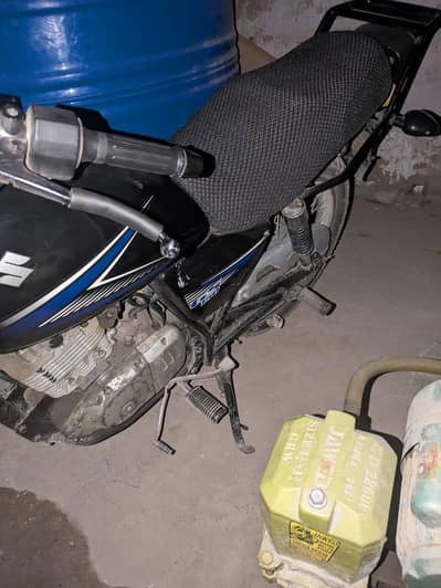 Suzuki 150GS 2015 model