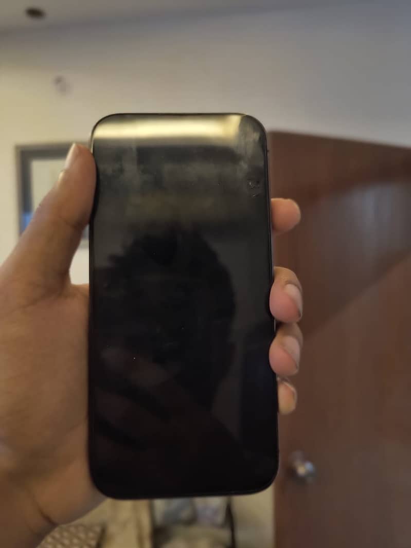 Apple iPhone 15 Pro 3