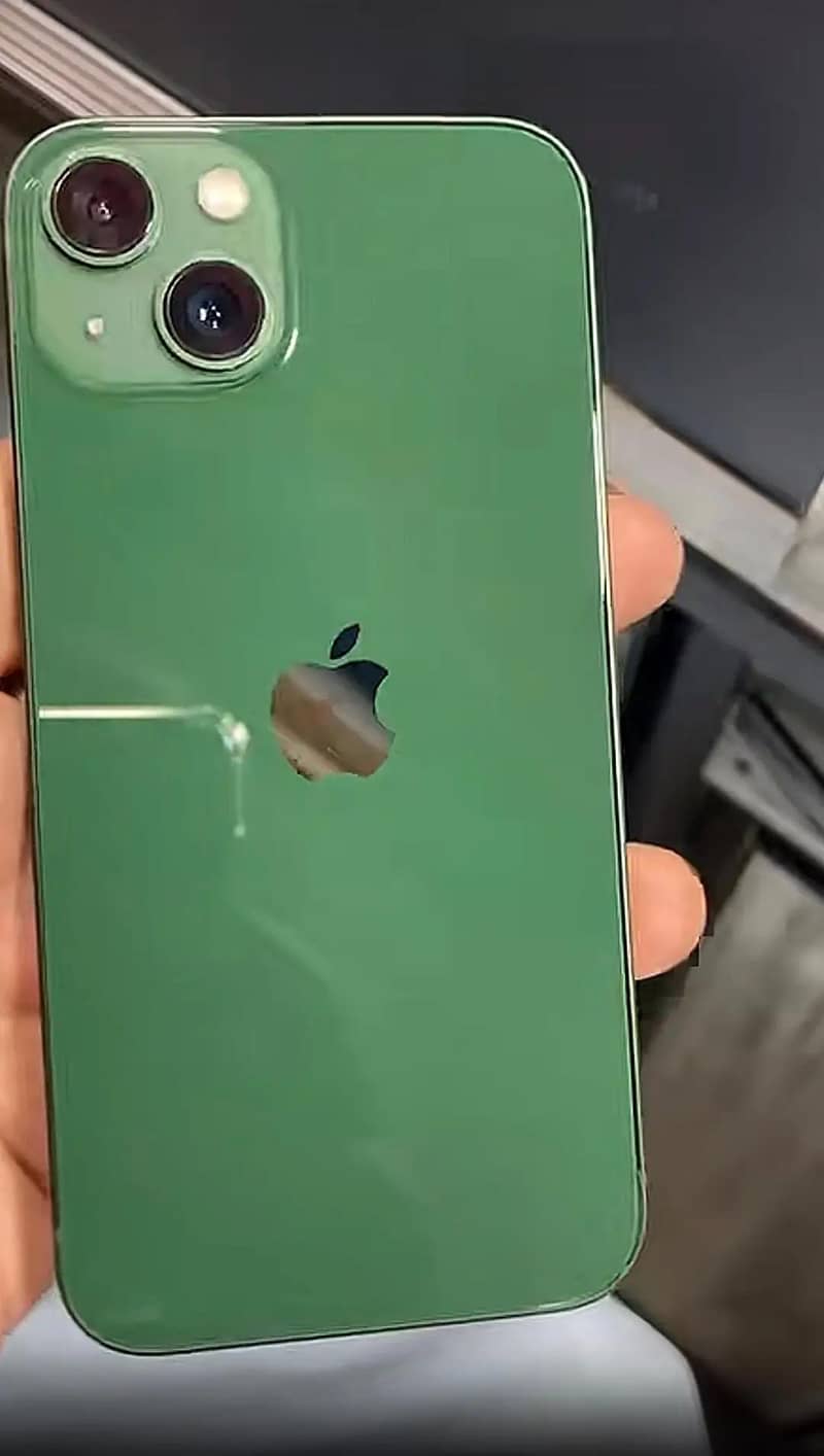 Apple iPhone 13 0