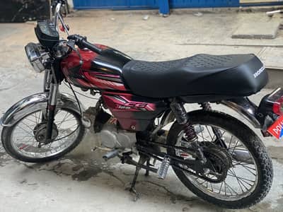 Watsapp 03101532156