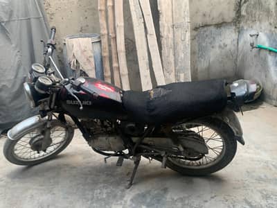 Suzuki GS 125