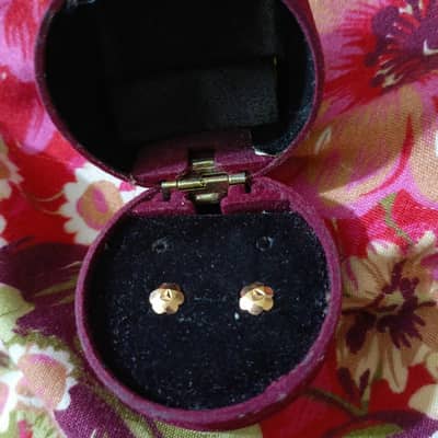 18 Carat Gold Tops 440 Milli Gram