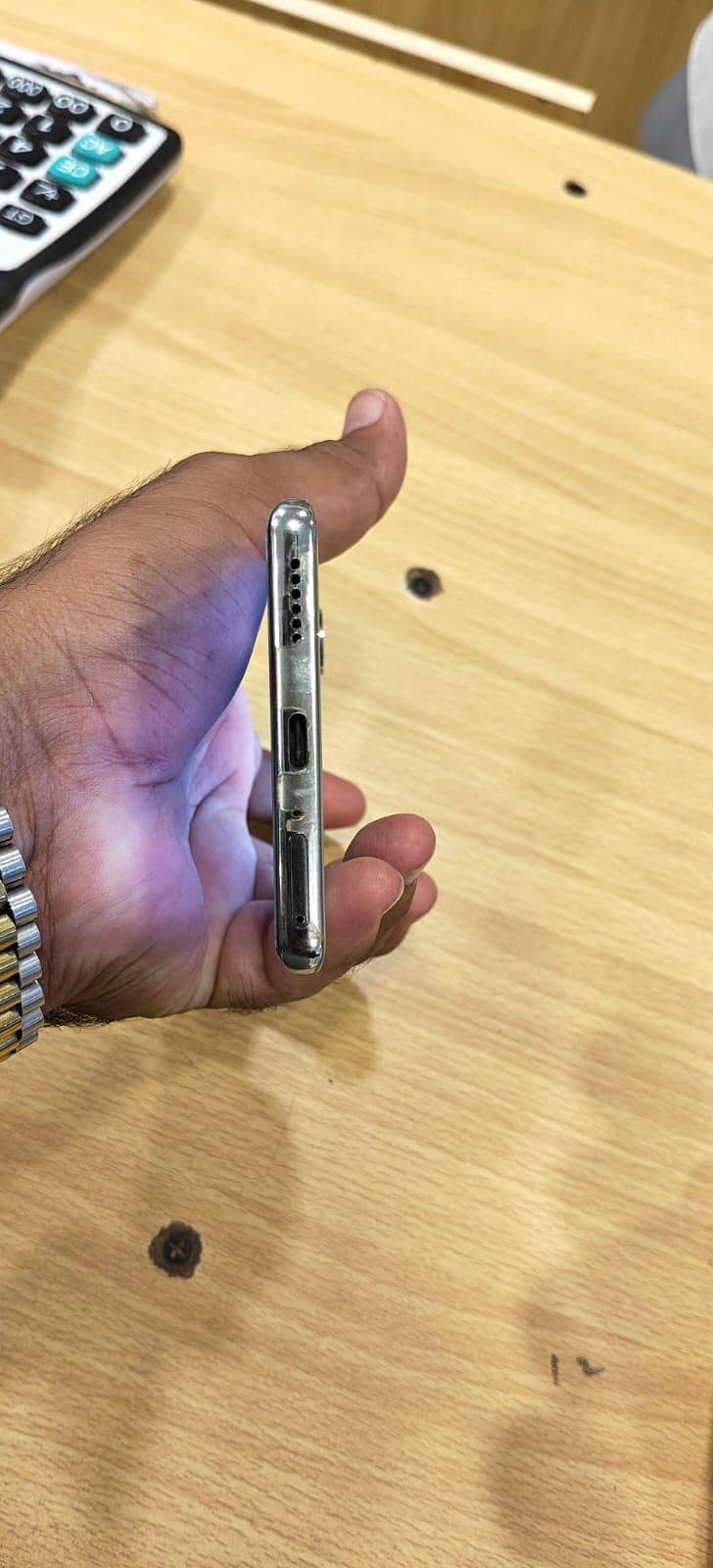 Tecno CAMON 40 Pro 5