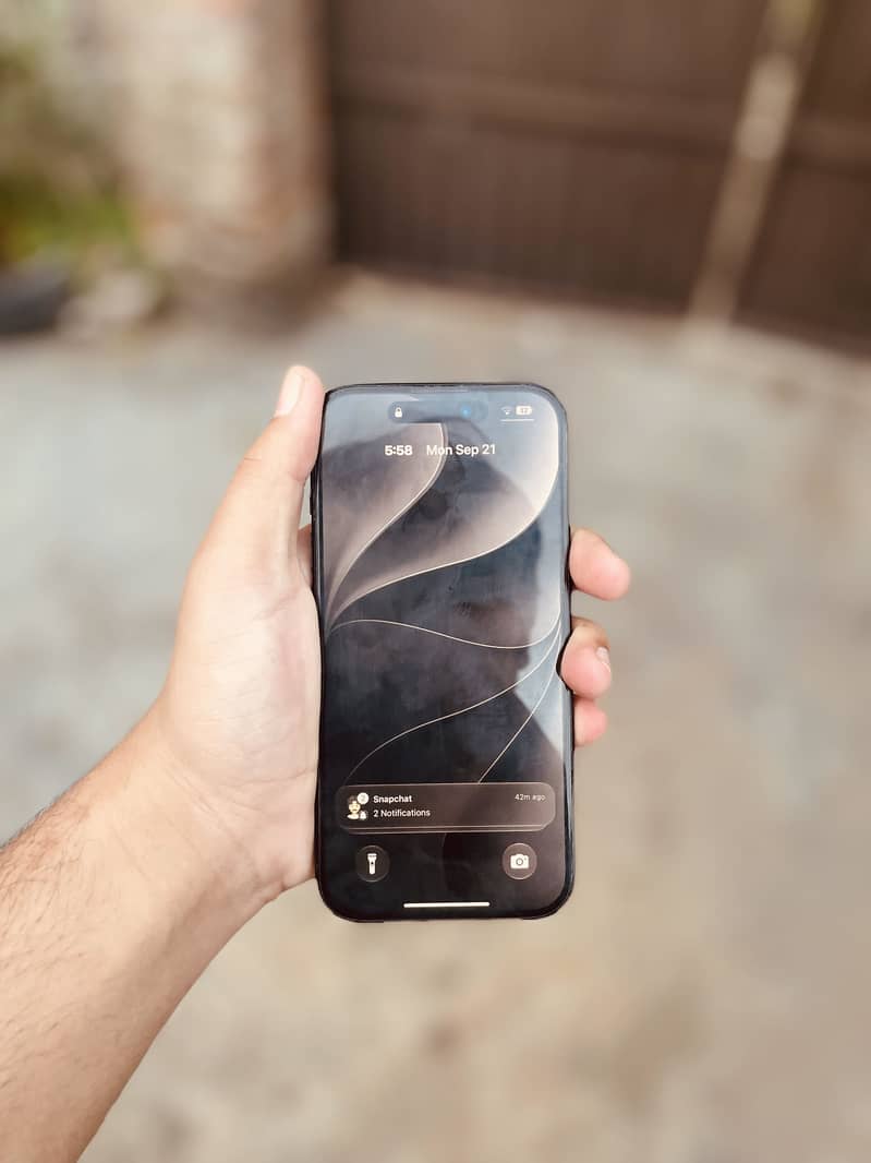 Apple iPhone 15 3