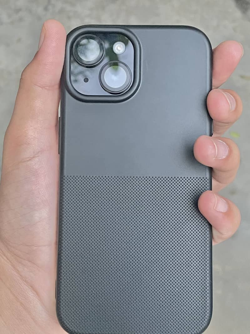 Apple iPhone 15 4