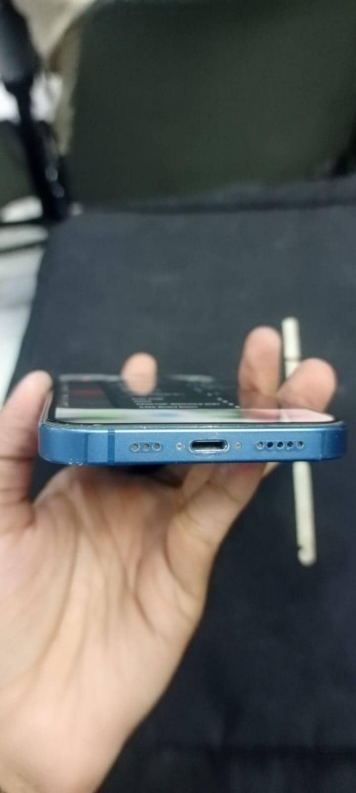Apple iPhone 13 2