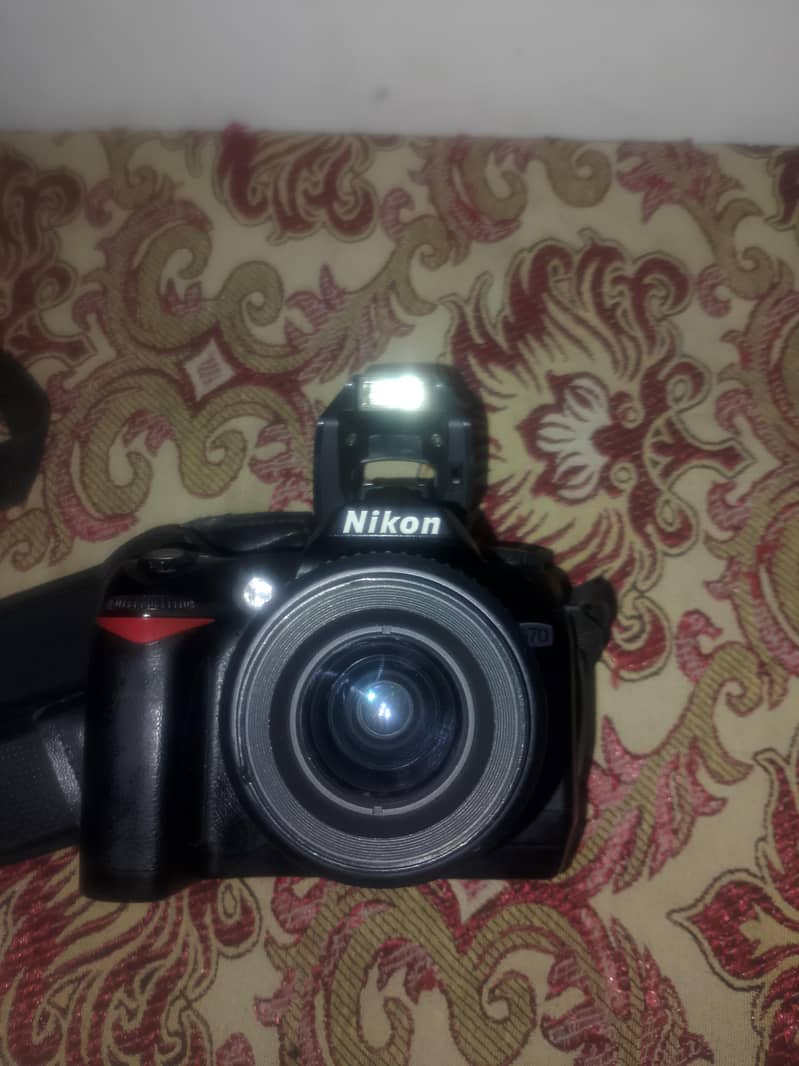 NIKON CAMERA 1
