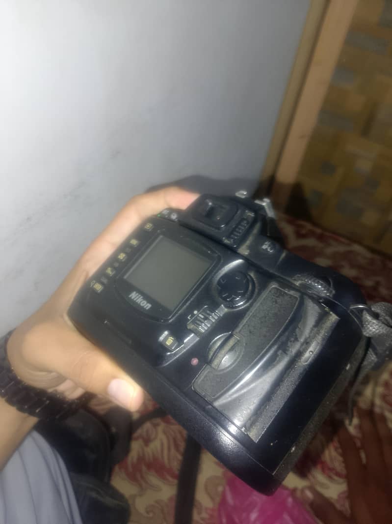 NIKON CAMERA 2