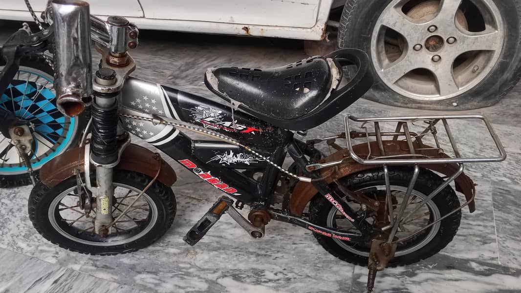 دو عدد سائیکل بہت بھاری اور مضبوط اچھی کنڈیشن میں 8