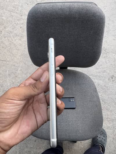 Apple iPhone SE 2020