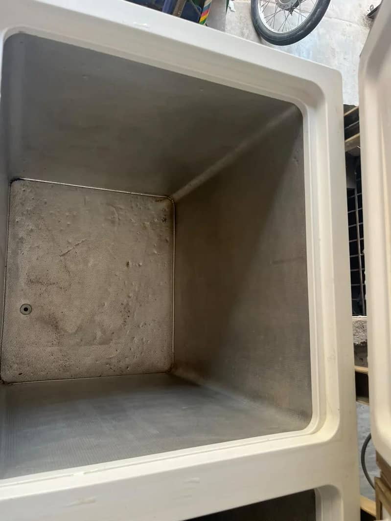 Dawlance Freezer 2