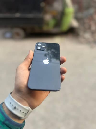 Apple iPhone 12
