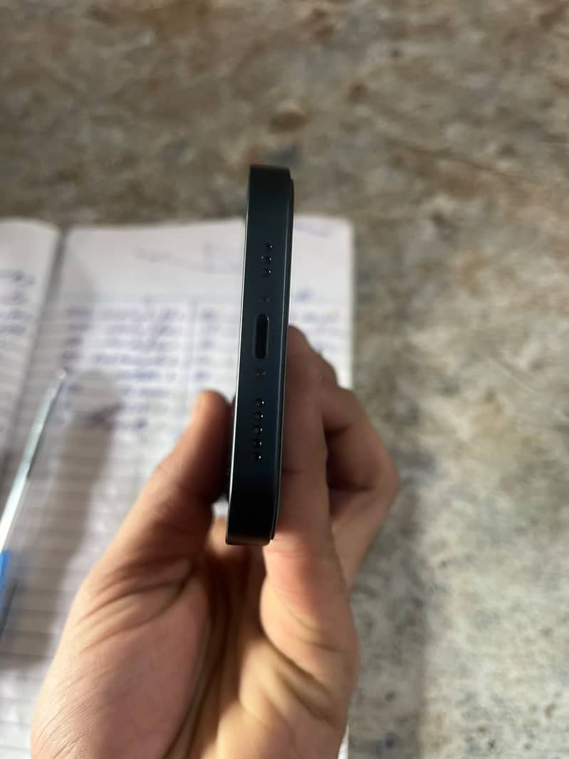 iPhone 14 2