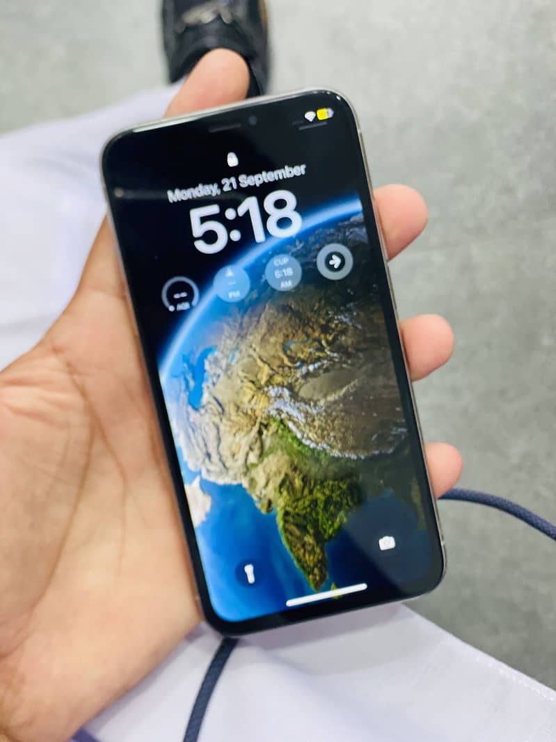 Apple iPhone X 1