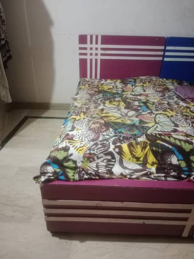 selling kids 2 single bed