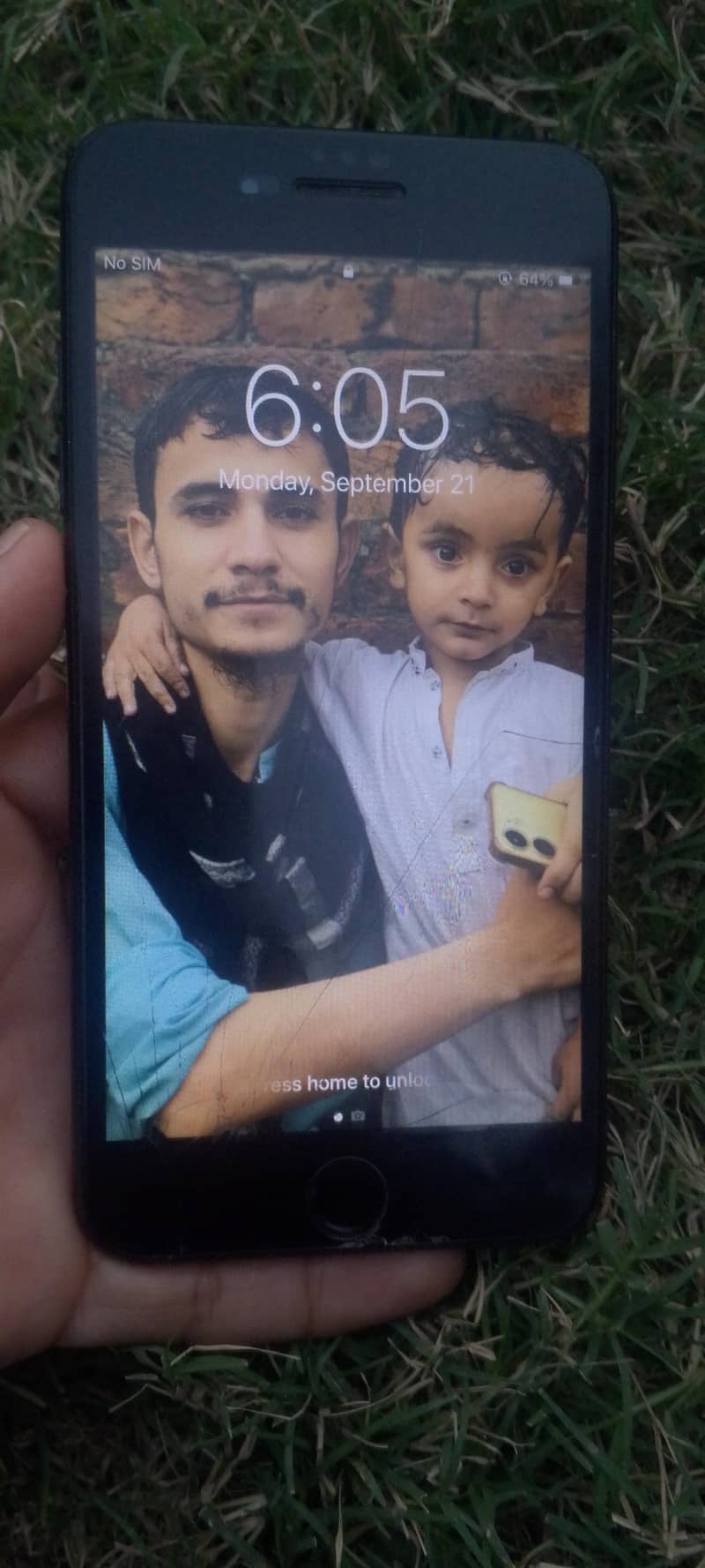 Apple iPhone 7 Plus 2