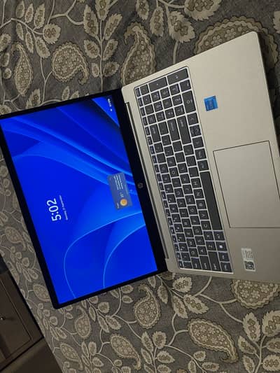 Hp Laptop 13 Gen Core i5-1334u for sale with charger
