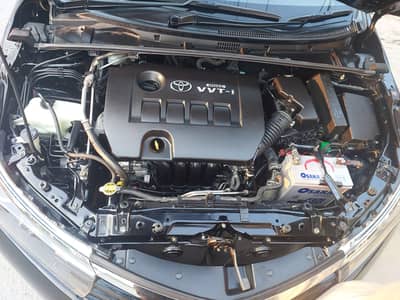 Toyota Corolla Altis 2015 in genuine condition