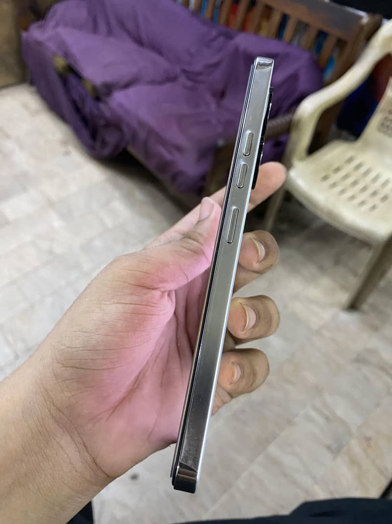 Tecno CAMON 20 1