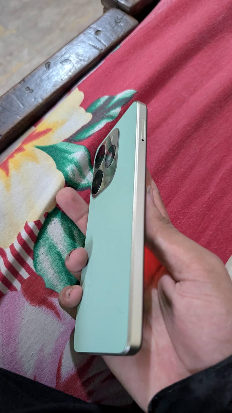 Tecno Spark 20C 2