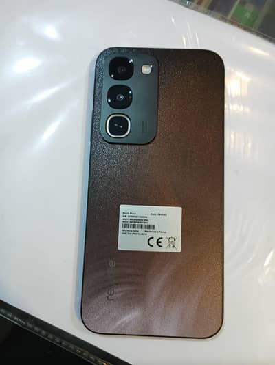 Realme C100