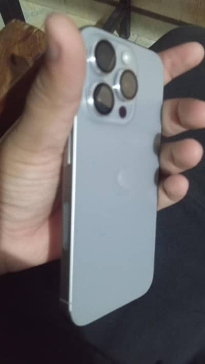 Apple iPhone 15 Pro
