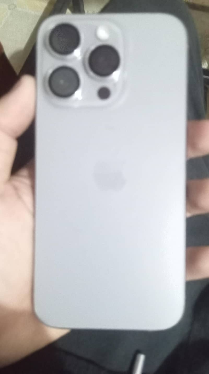 Apple iPhone 15 Pro 1