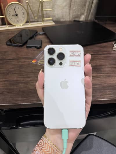 Apple iPhone 13 Pro