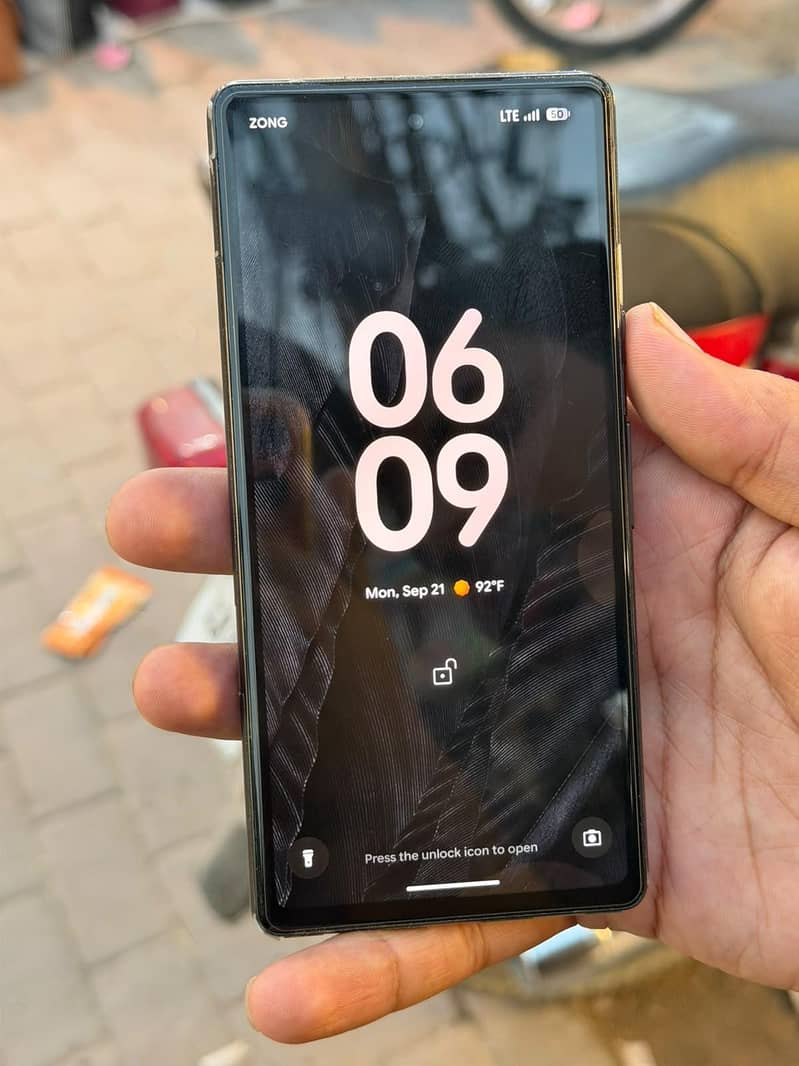 Google Pixel 7a 1