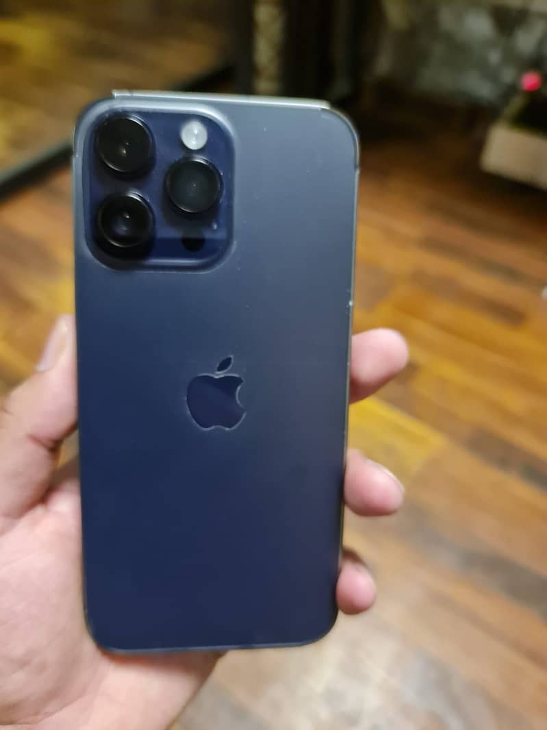 Apple iPhone 14 Pro Max 6