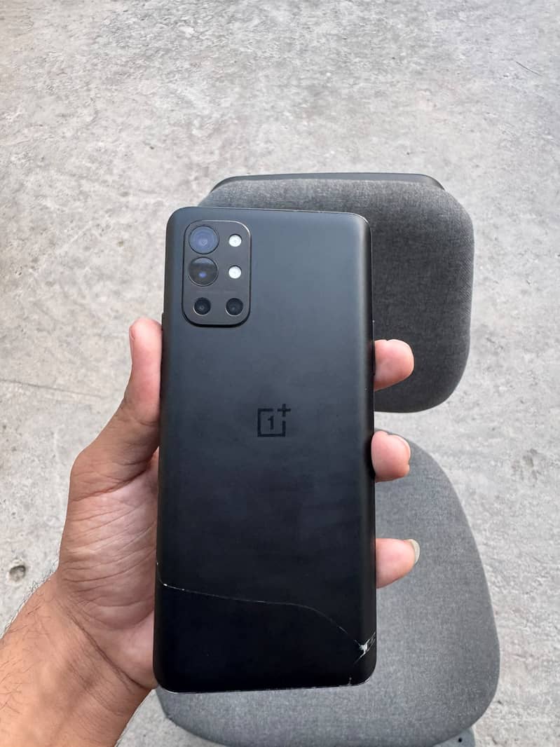 One Plus 9R 4