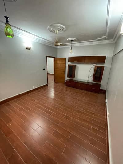 2 bed room corner flate