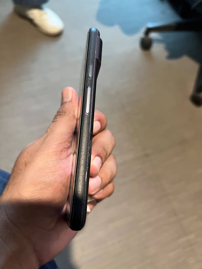 Google Pixel 8 4