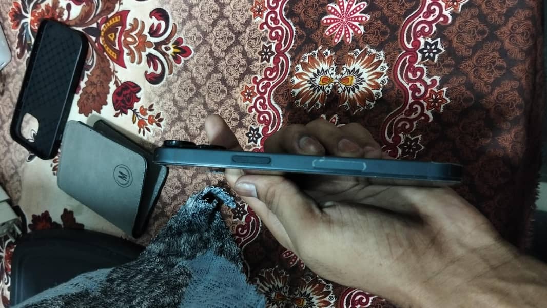 Apple iPhone 14 6