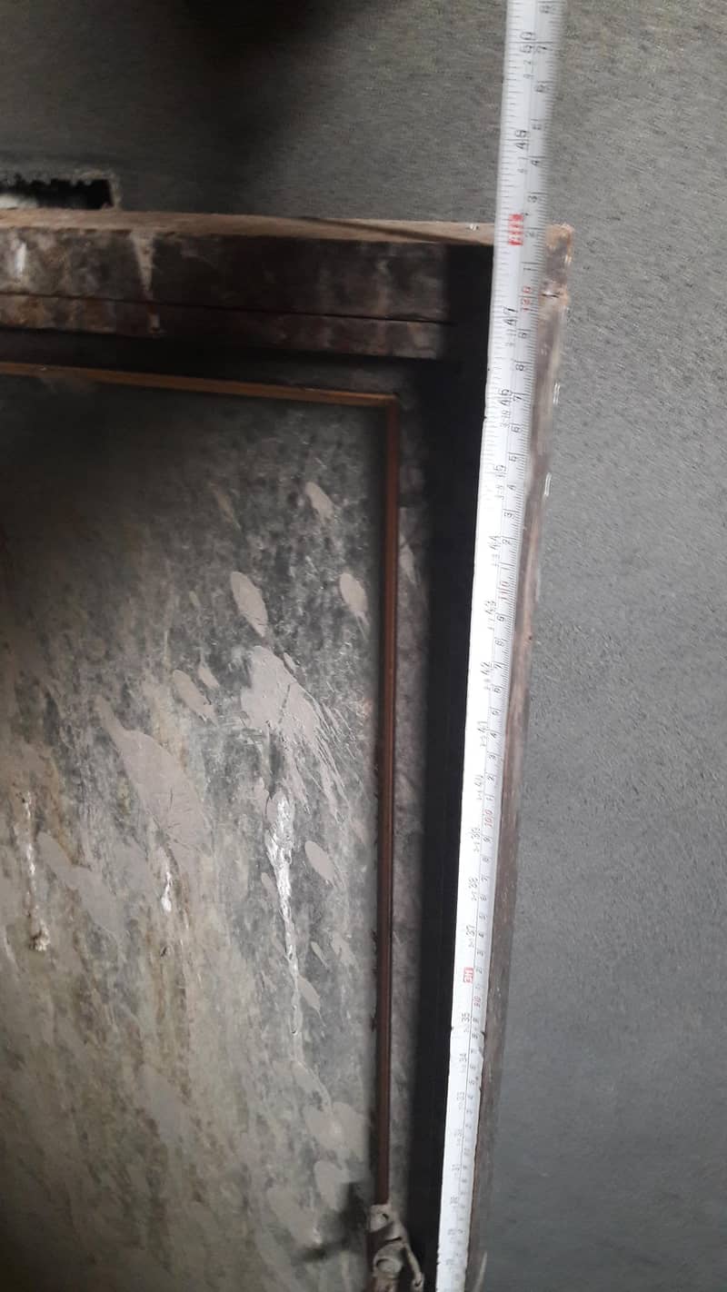 Iron window 3