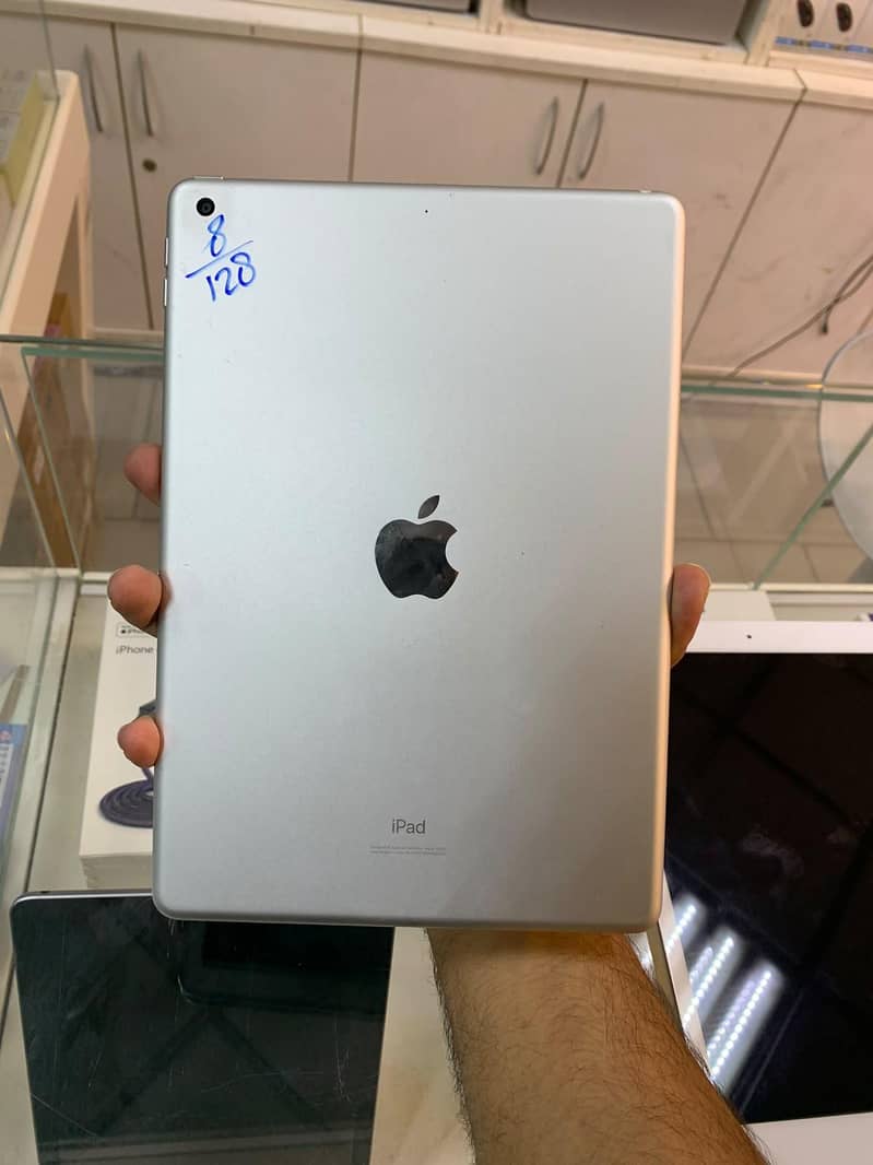 IPAD 8TH GEN 8/128 2