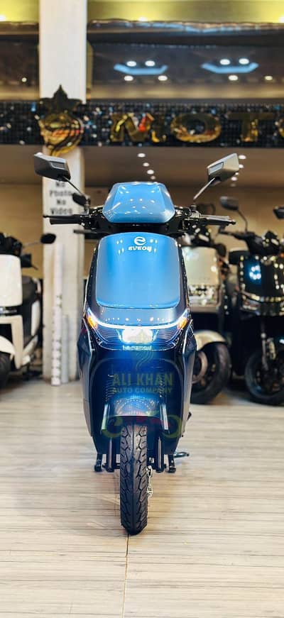 Scooty Kings Yadea Metro Evee Evon Okla EV Female Ramza