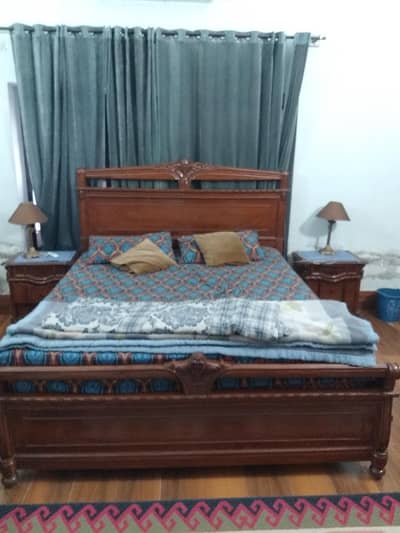 King sized full wooden bed set