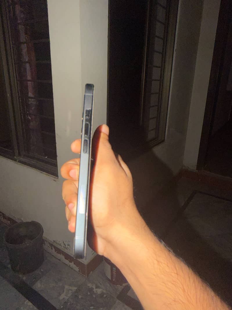 IPHONE 16 5