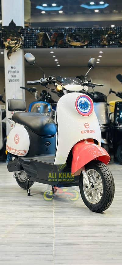 Scooty Kings Yadea Metro Evee Evon Okla EV Female Ramza
