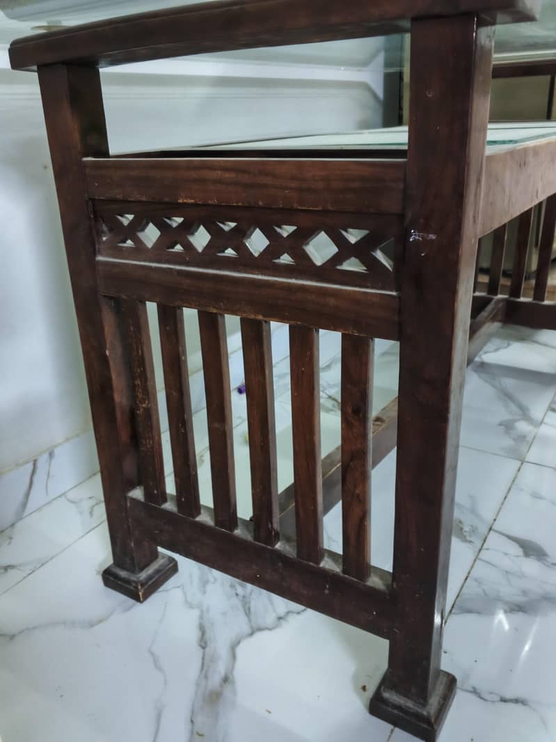 Dining table without chairs 3