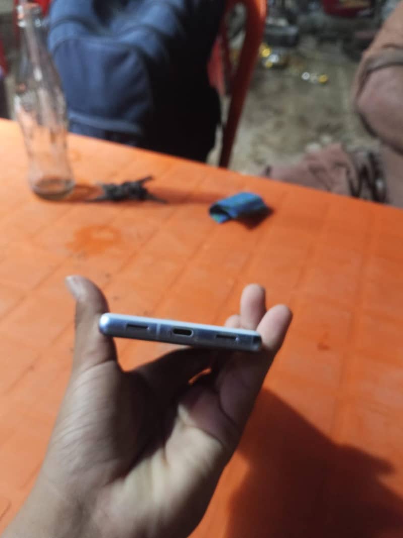 Google Pixel 7a 3