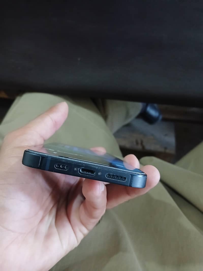 Apple iPhone 13 1