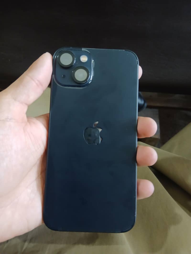 Apple iPhone 13 5
