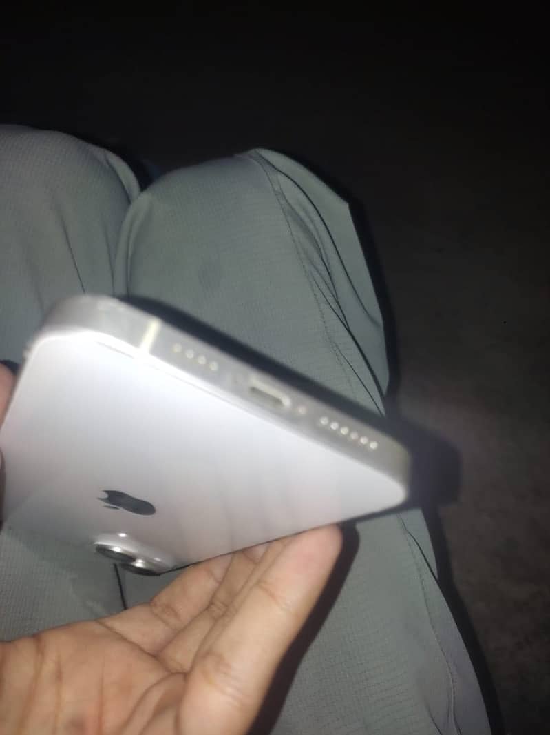 Apple iPhone 14 plus 4