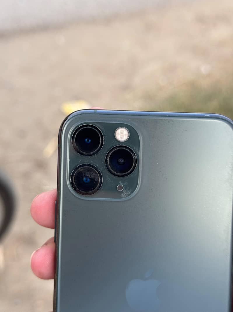 Apple iPhone 11 Pro 1